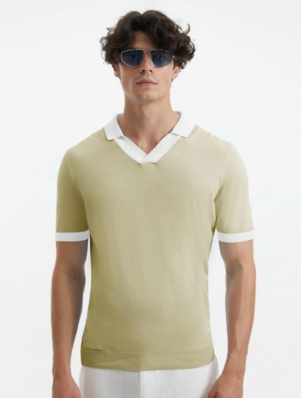 Troy Oil Green/White Tshirt